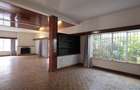 6 Bed House with En Suite in Lavington - 15