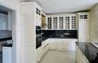 4 Bed Apartment with En Suite at 2026-510 - 14