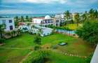 2 Bed Apartment with En Suite at Greenwood Drive - 6