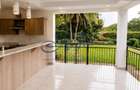 4 Bed House with En Suite at Crescent - 4