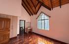 5 Bed Townhouse with En Suite at Lavington - 10