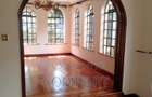 6 Bed Townhouse with En Suite at Statehouse Road - 2