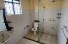 5 Bed House with En Suite in Mountain View - 8
