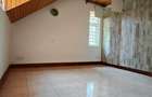 5 Bed Townhouse with En Suite in Rosslyn - 4
