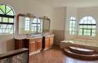 5 Bed House with En Suite in Nyari - 17