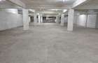 27,000 ft² Warehouse in Industrial Area - 6