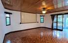 5 Bed House with En Suite in Runda - 4