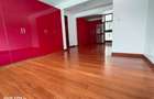 5 Bed Townhouse with En Suite at Lavington - 16