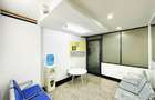 Office in Parklands - 6
