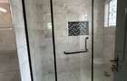 5 Bed House with En Suite in Garden Estate - 13