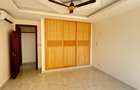 3 Bed Apartment with En Suite at Off Links Road - 17