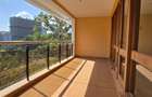 3 Bed Apartment with En Suite at Riverside - 14