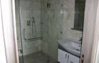 5 Bed Apartment with En Suite in Parklands - 3