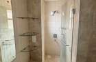 1 Bed Apartment with En Suite at Handred Road - 9