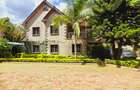 5 Bed Townhouse with En Suite at Othaya Road - 2