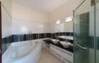 4 Bed Apartment with En Suite at Brookside Gardens - 14