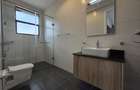 3 Bed Apartment with En Suite at Second Parklands - 17