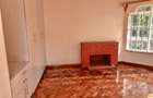 4 Bed Townhouse with En Suite at Bendera - 16