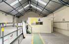 29,825 ft² Warehouse in Industrial Area - 3