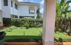 5 Bed Townhouse with En Suite at Westlands - 17