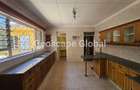 4 Bed House with En Suite in Lavington - 11