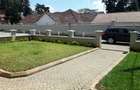 5 Bed House with En Suite in Lavington - 6