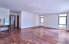 5 Bed Townhouse with En Suite at Lavington Green. - 11