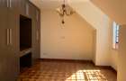 4 Bed Townhouse with En Suite in Lavington - 20