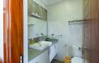 4 Bed Apartment with En Suite in Riverside - 12