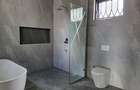5 Bed House with En Suite in Loresho - 9
