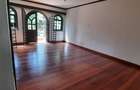 4 Bed Villa with En Suite in Lavington - 11