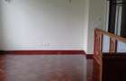 6 Bed Villa with En Suite in Runda - 3