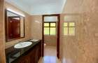 6 Bed Townhouse with En Suite in Runda - 20