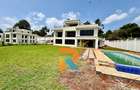 5 Bed Townhouse with En Suite in Loresho - 1