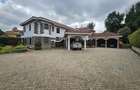 5 Bed House with En Suite in Runda - 2