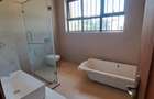 5 Bed Townhouse with En Suite at Loresho - 11