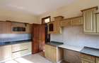 3 Bed Apartment with En Suite in Parklands - 8
