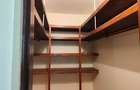 4 Bed House with En Suite in Runda - 9
