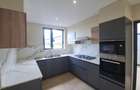 4 Bed Apartment with En Suite in Riverside - 8
