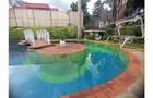 1 Bed House with En Suite in Lavington - 1