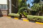 4 Bed House with En Suite in Gigiri - 18