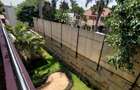 5 Bed Townhouse with En Suite in Lavington - 4