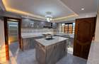 5 Bed House with En Suite at Bypass - 7