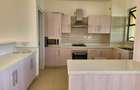 3 Bed Apartment with En Suite in Brookside - 1