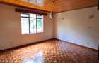 4 Bed Apartment with En Suite at Riverside Drive - 20