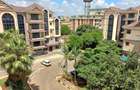 Serviced 1 Bed Apartment with En Suite in Parklands - 8