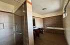 5 Bed Townhouse with En Suite in Lavington - 10