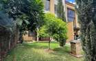 5 Bed Townhouse with En Suite in Lavington - 1