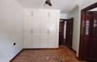 4 Bed House with En Suite at Lavington - 10