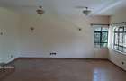 4 Bed Townhouse with En Suite in Runda - 14